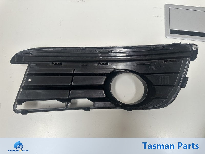 VW Golf MK5 2003-2009 Front Bumper Right Grille End - Aftermarket NEW - Back