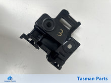VW Golf MK6 2009-2011 LR Bumper Retainer Bracket - Aftermarket NEW - Back