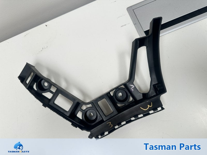 VW Golf MK6 2009-2011 LR Bumper Retainer - Aftermarket NEW - Back