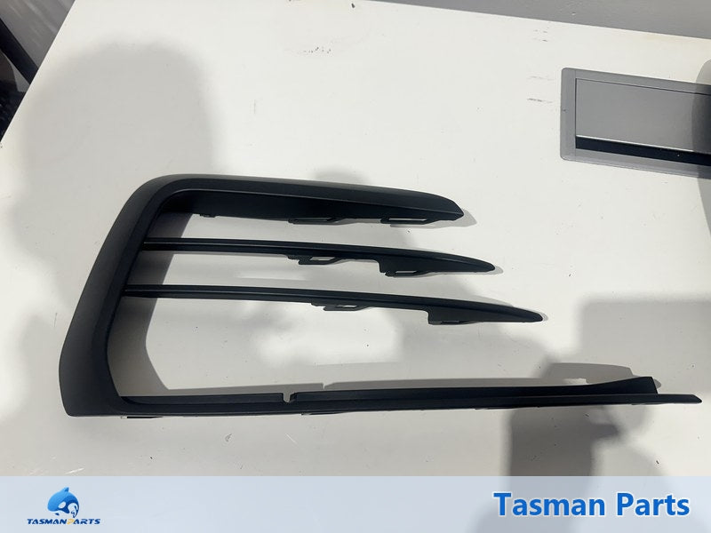 VW Golf MK7.5 2017-2019 Front Bumper Right Grille End - Genuine NEW - Front