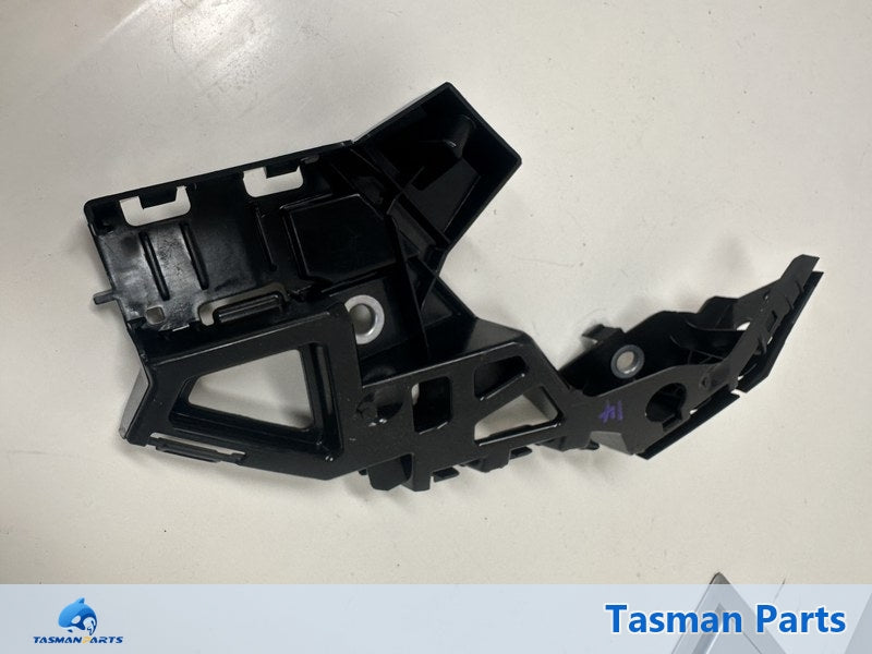 VW Golf MK8 2019-2023 RF Bumper Retainer - Genuine NEW - Back