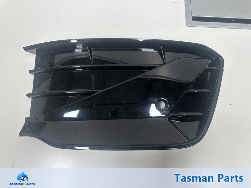 VW Golf MK8 2019-2023 Front Bumper Right Grille End - Genuine NEW - Front