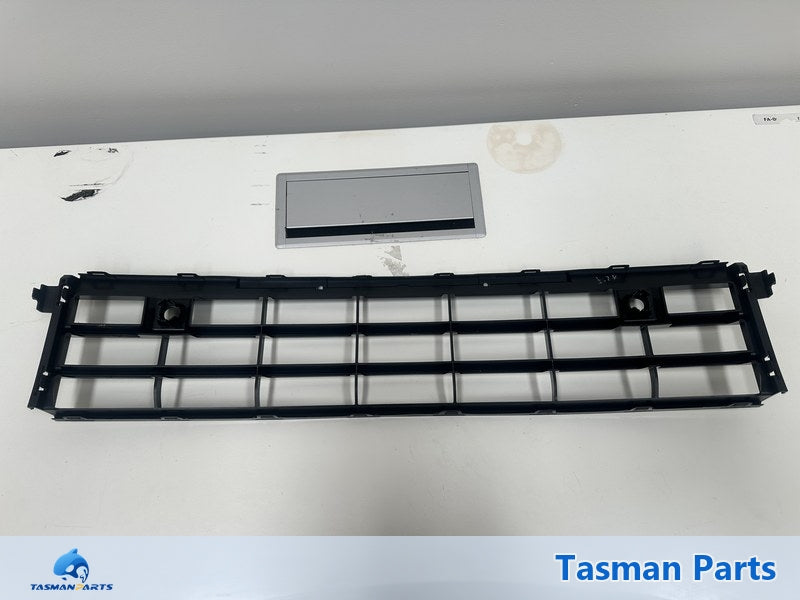 VW Golf MK8 2019-2023 Front Bumper Grille Lower - Genuine NEW - Back