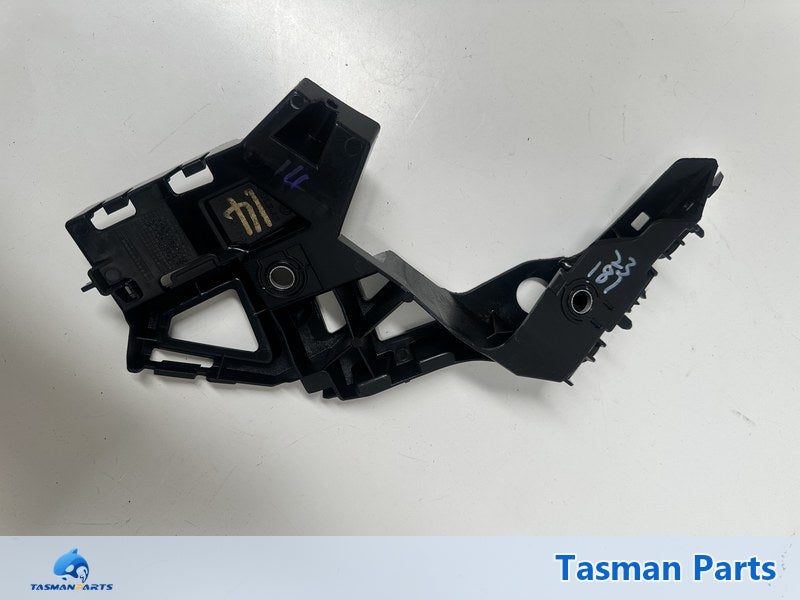 VW Golf MK8 2019-2023 LF Bumper Retainer - Genuine NEW - Back