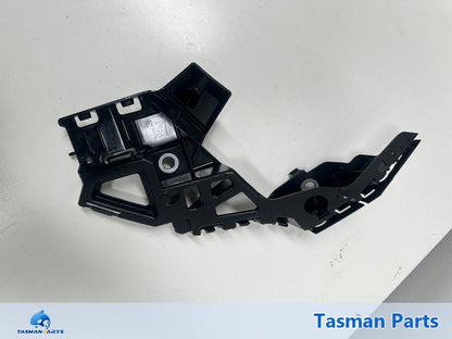 VW Golf MK8 2019-2023 RF Bumper Retainer - Genuine NEW - Back