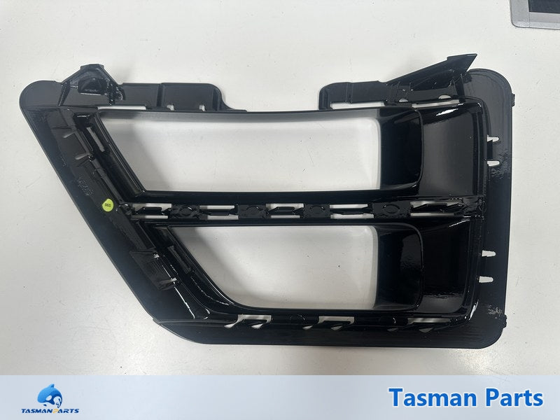 VW Golf MK7 R 2012-2016 Front Bumper Right Grille End - Genuine NEW - Back