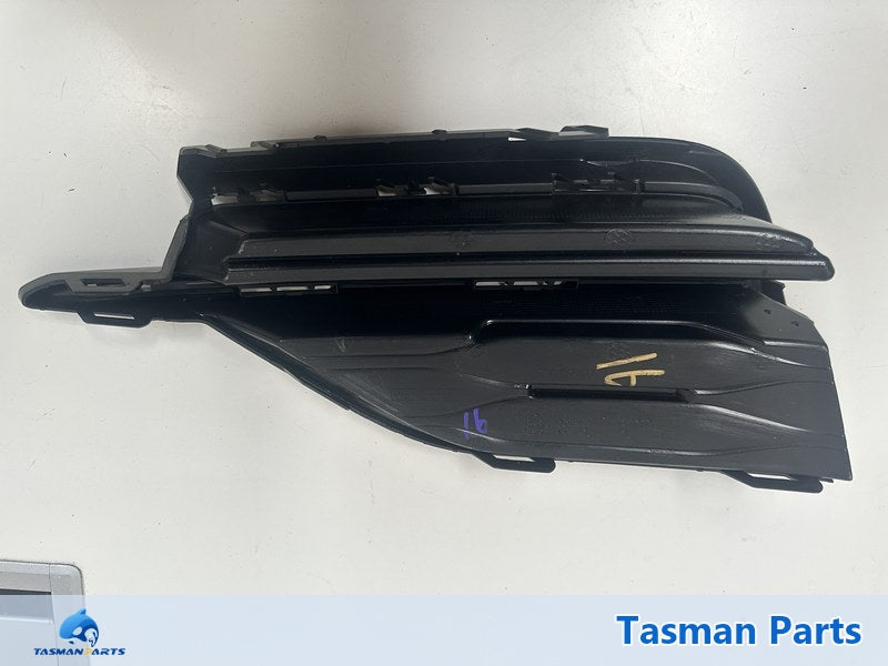 VW Golf MK7.5 2017-2019 Front Bumper Right Grille End - Genuine NEW - Back